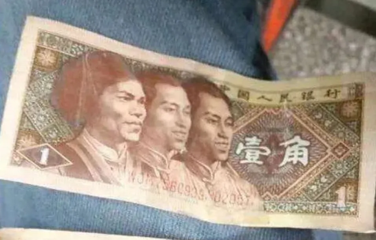 小姐姐|“姓张的还有比张三丰更出名的吗?”哈哈哈哈哈网友神评赢了!