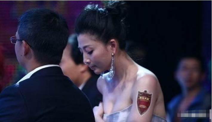 殷桃|殷桃的嘴唇为啥总是破的？本人回应：并不是大家想的那样！