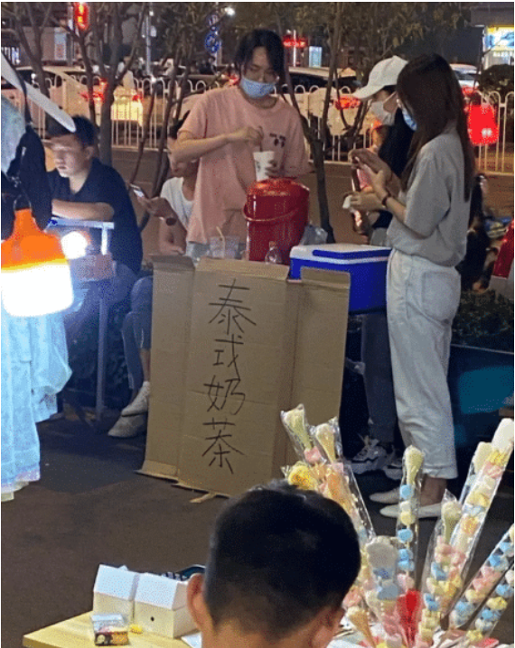 “女朋友设计出了结婚的婚房,看起来怎么样?”就差钱了