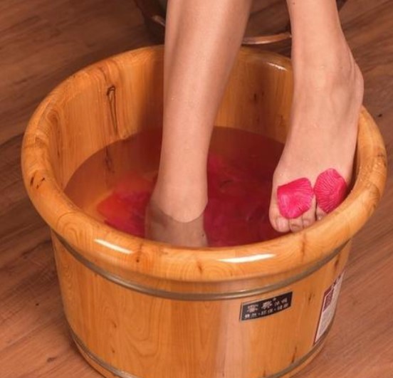 糍粑|做足疗太久，会有可能让男性遗精？足疗的真相