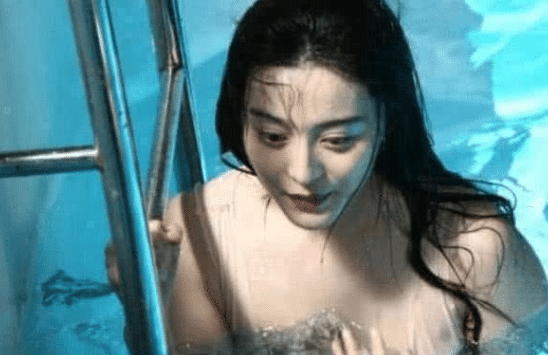 范冰冰|有种“肥而不腻”叫范冰冰，泳装照曝光后， 网友： 李晨后悔了吗？