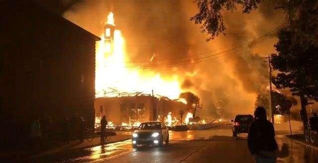 孟晚舟■孟晚舟事件大反转，加媒站队了，特朗普内忧外患