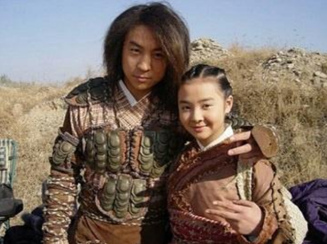 释小龙|她14岁把初恋给了释小龙，全网禁止她整容，今27岁长成这样？