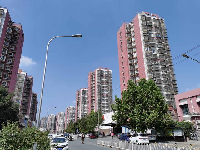 荣耀x10|90Hz屏幕+5G手机不到两千块就能入手！荣耀X10表现究竟如何？