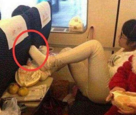 |“网友分享的华为1996年的招聘广告，大家自己感受一下！”哈哈哈哈～