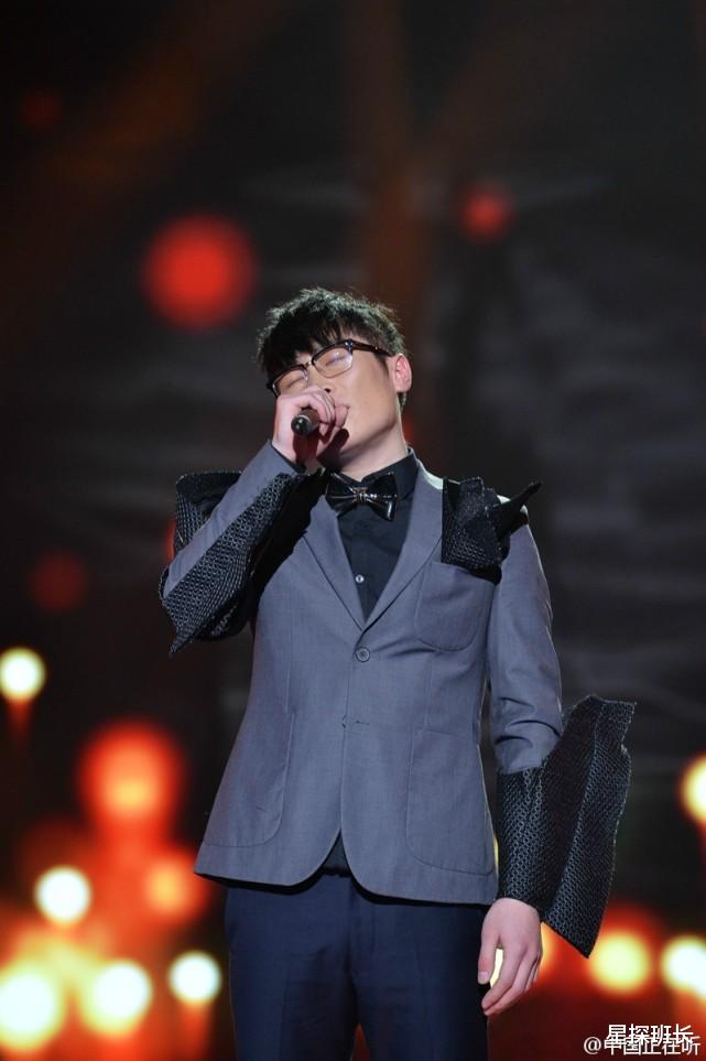 好声音|《好声音》迎来顶级回锅肉,和四位导师都认识,唱错词依然获二转