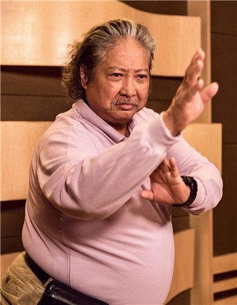 『洪金宝』洪金宝pk输给他，上唇现在仍有印记，他表示洪金宝不是真功夫