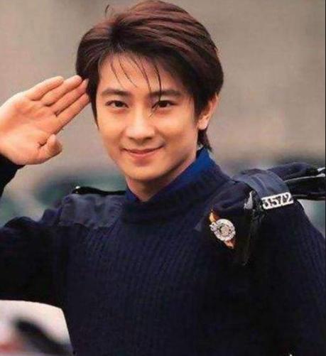 『孙耀威』孙耀威情史大曝光：错过酒井法子，抛弃郑家榆，被应采儿“拉黑”