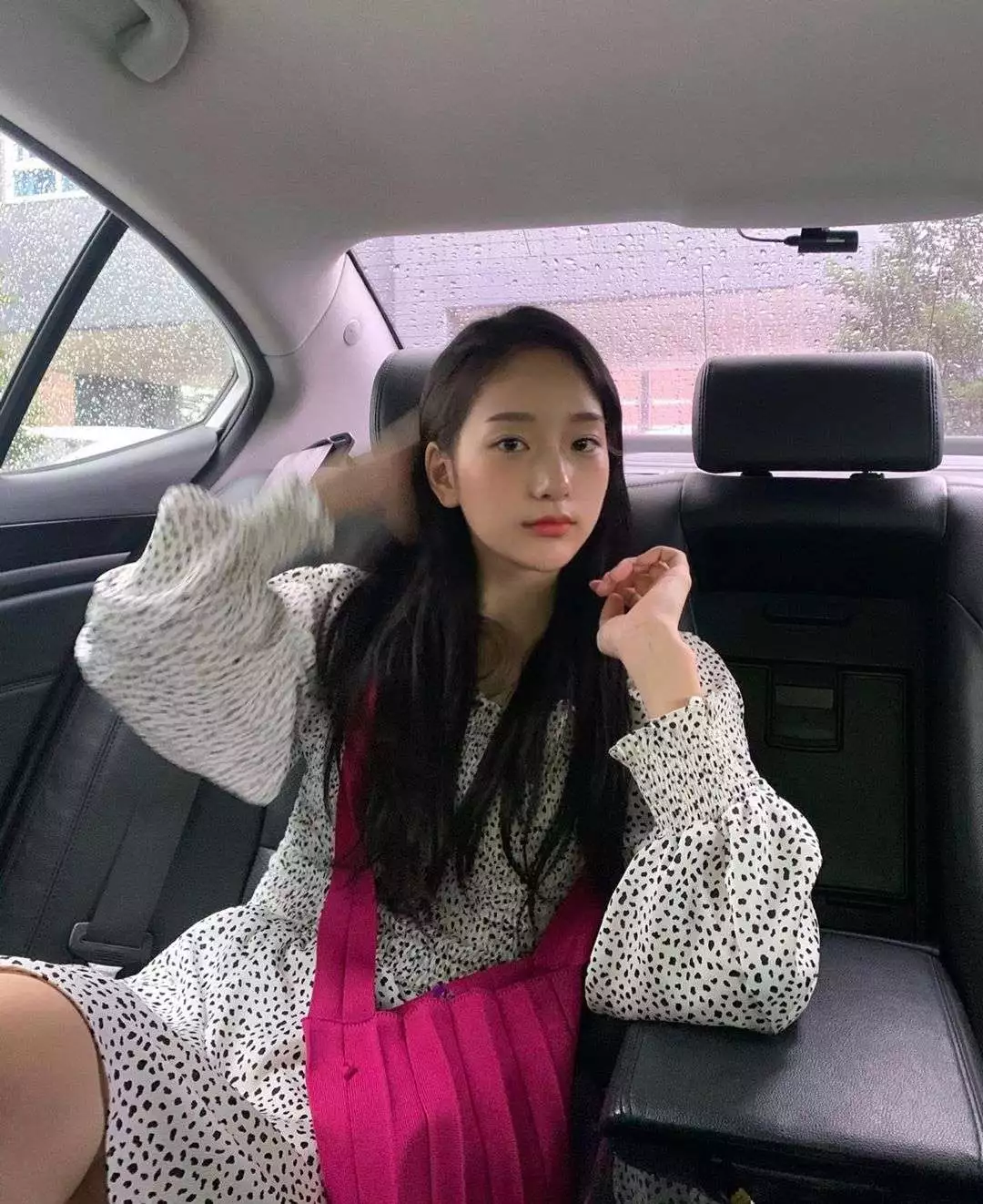 金泰希|不断收到大型经纪公司邀请的女高中生，高颜值就像金泰熙允儿秀晶