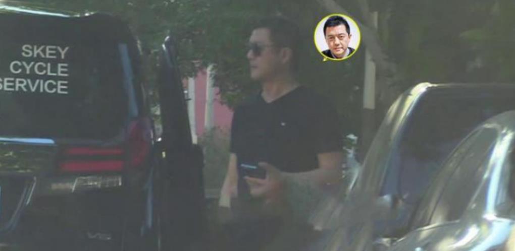 本田冠道|传生意低迷后，李亚鹏4S店看千万级豪车，多次趴窗咨询却空手而归