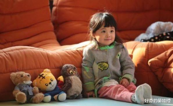 |有种“基因”叫梅婷，7岁女儿越长越美，黑眼圈都跟妈妈如出一辙