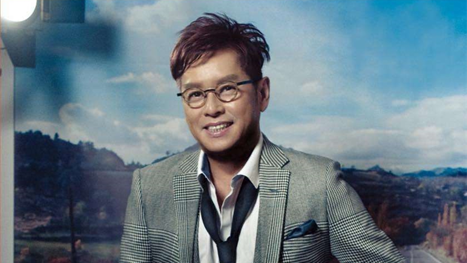 张颖颖|曾是小有名气的歌手，谭咏麟给他做陪衬，许冠杰更是他的手下败将