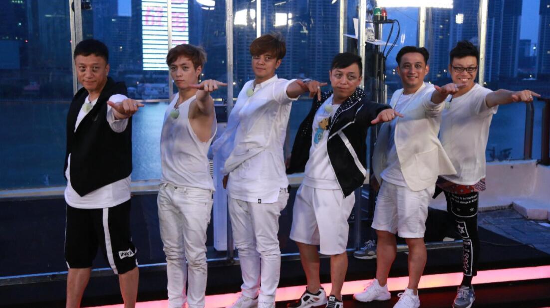 「迪丽热巴」《极限挑战》官宣：张艺兴和迪丽热巴退出，打造新“男人帮”