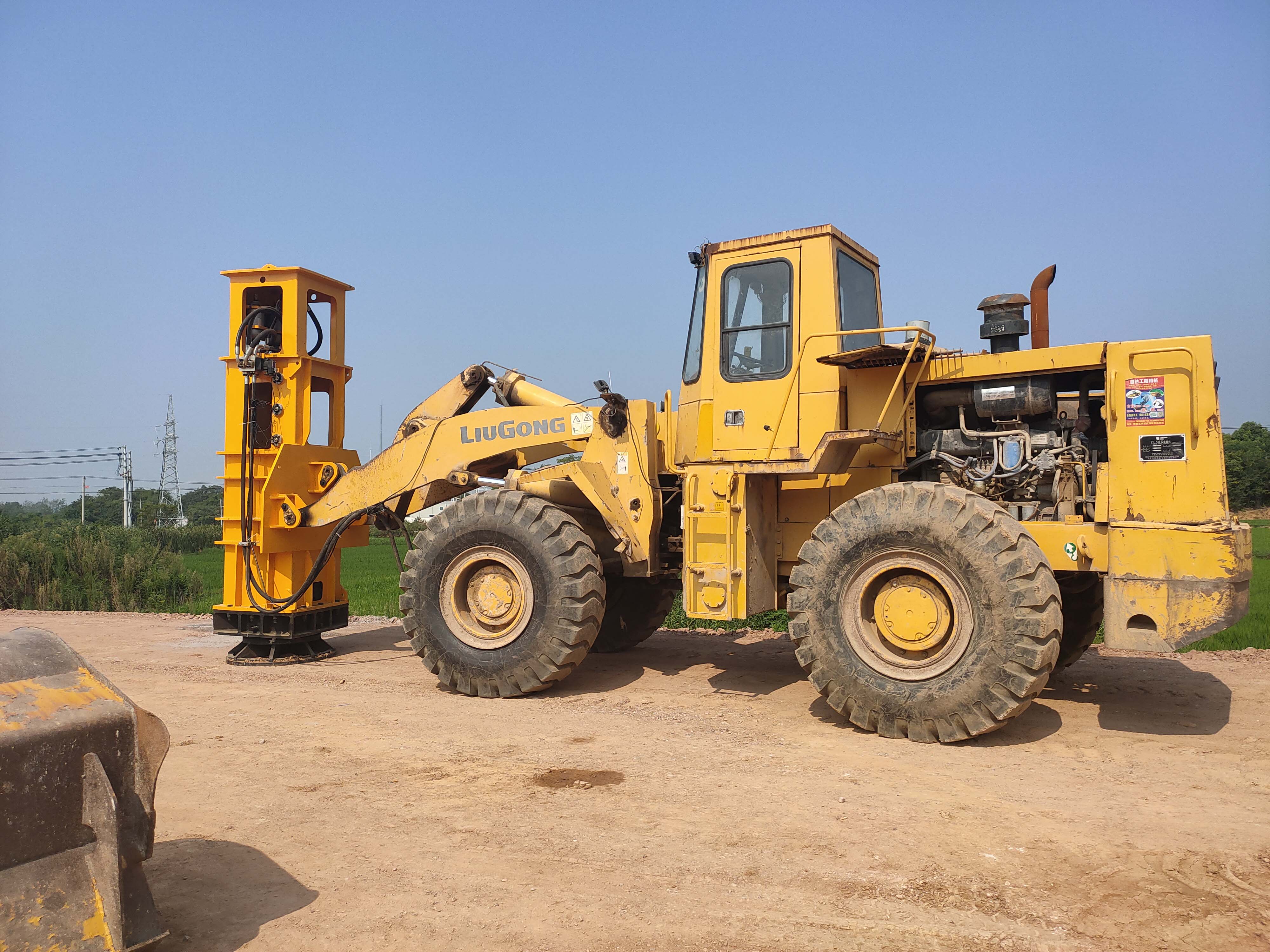 名副其实威派压路机 液压夯实机价钱是多少?高速液压夯实机出租租赁施工现场?