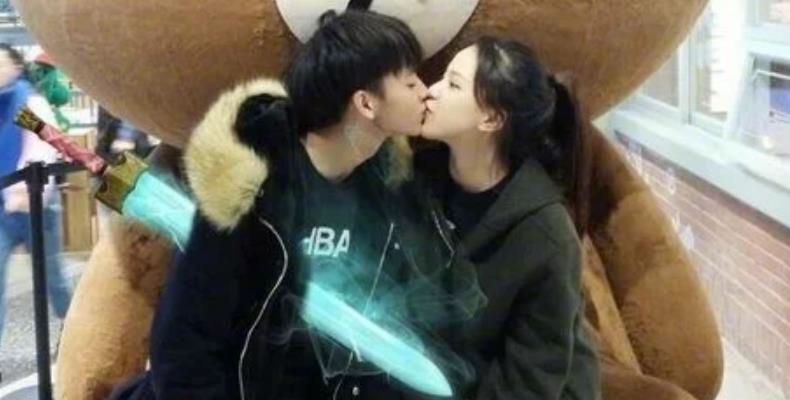 陈赫|还记得因毕业照走红的现实版“肖奈”和贝微微吗?4年后成了这样