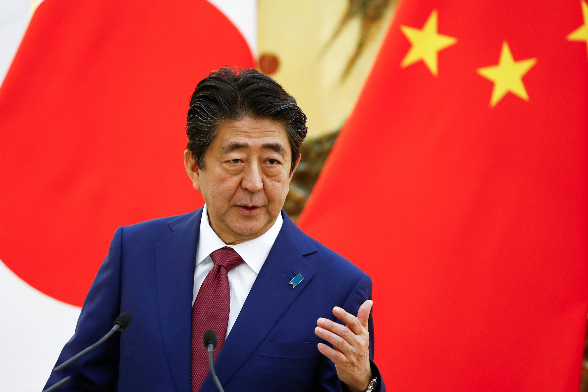 安倍晋三@事态巨变！特朗普又出新手段，安倍正式定调：新冠病毒起源中国！