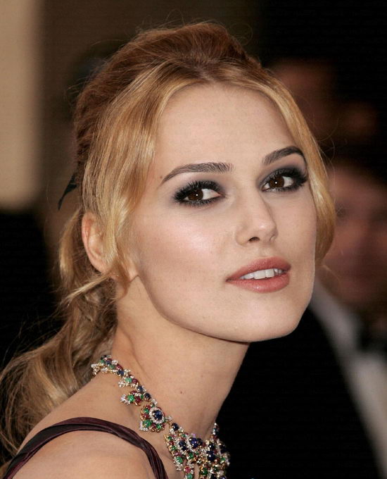 「英国」为何英国美女宁愿嫁黑人，也不嫁中国男性？只因这一“生理缺陷”