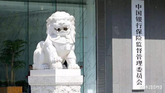 英国|突发:利空重重之下,央妈释放利好了!