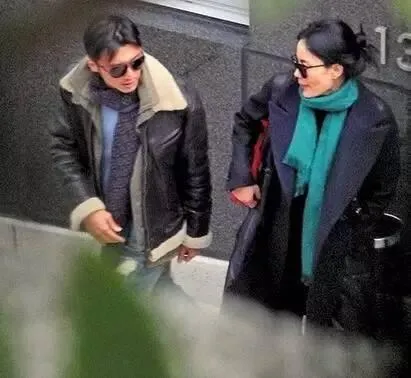 张柏芝|媒体爆料周星驰张柏芝疑似已经结婚了？网友们纷纷表示，难道是真的
