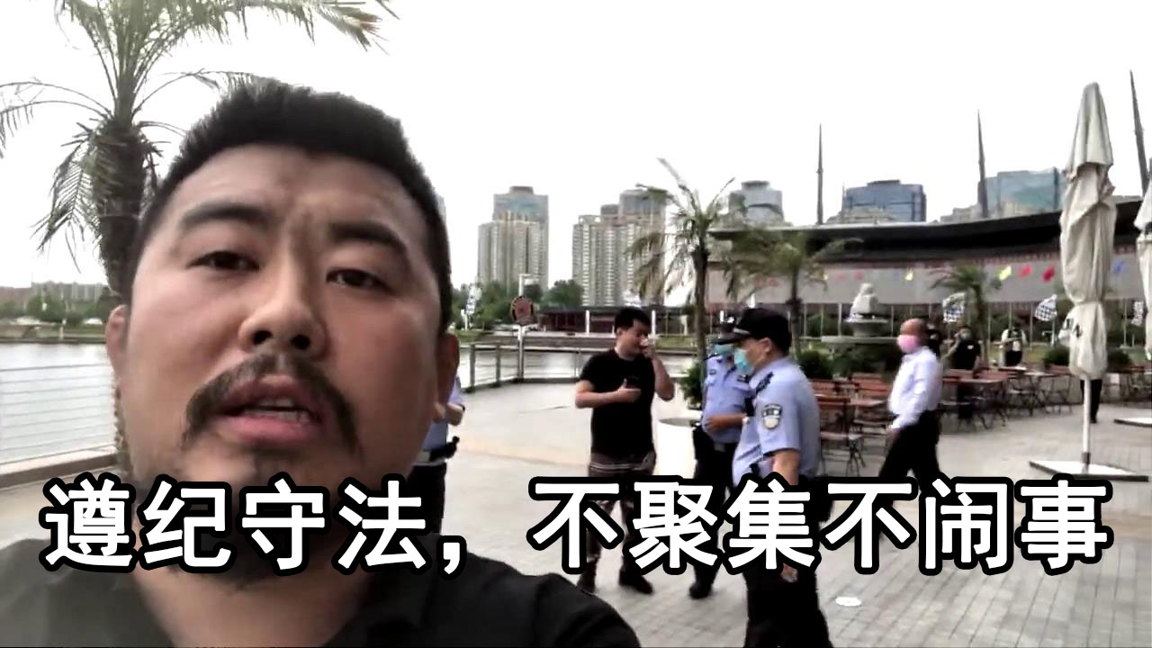 [徐晓冬]报警拳王？武僧一龙约架临战怯场，徐晓东郑州两小时苦等居然迎来人民警察