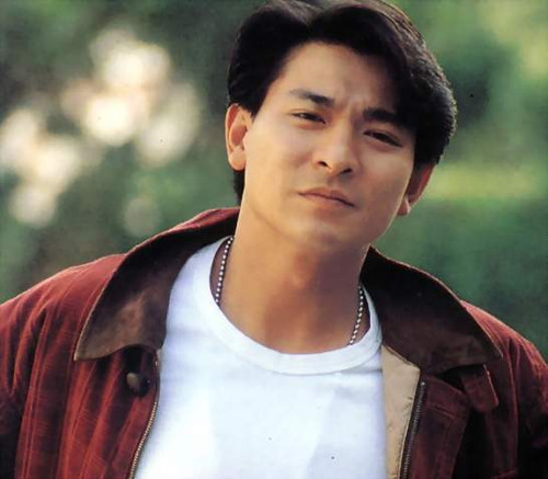 成龙|他是国家一级演员，却一辈子不与成龙合作，曾怼刘德华“算什么东西”！