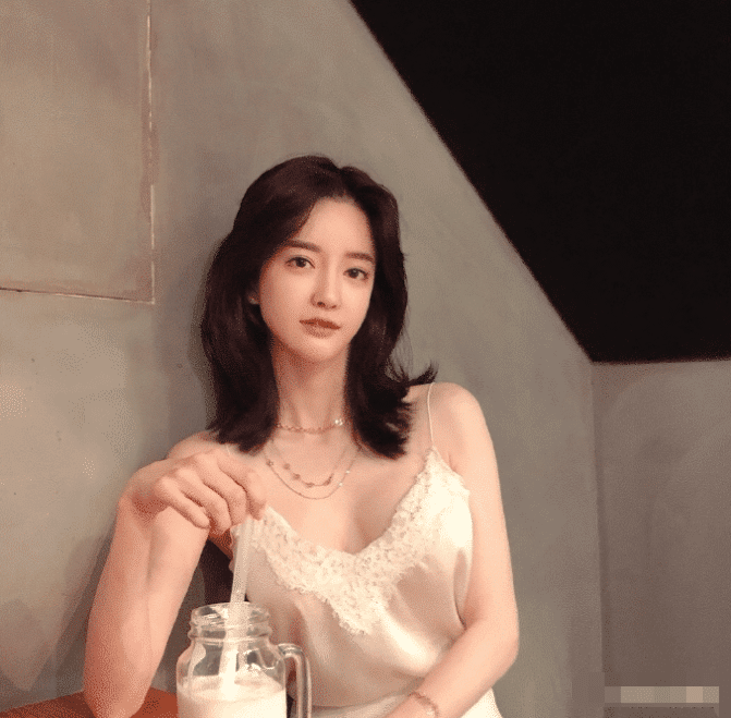 韩国 塑料美人 潘南奎 非有钱人不深交 满脸都是金钱的味道 体育资讯 存满娱乐网 韩国 塑料美人 潘南奎 非有钱人不深交 满脸都是金钱的味道 体育资讯 存满娱乐网