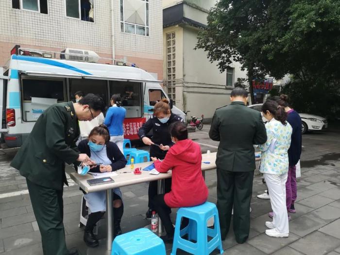 民生警务|民生警务丨沙坪坝车管所上门服务新桥医院