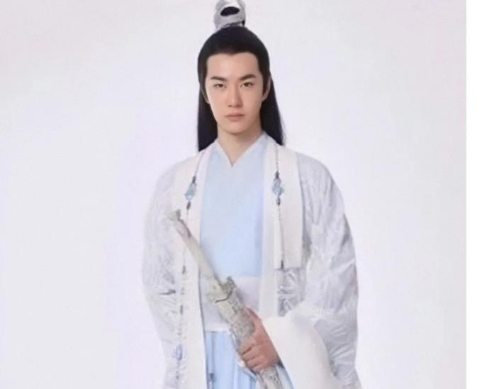 蓝忘机|《陈情令》原初造型曝光！魏无羡扎高马尾、蓝湛却像换了一个人