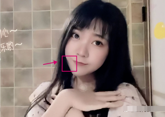 一条小团团|斗鱼一姐小团团露脸直播，颜值、体重双双翻车，这是第二个乔碧萝？