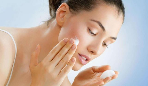 护手霜|一个女人老不老，看的不是年纪，而是这3个部位，做好40不显老