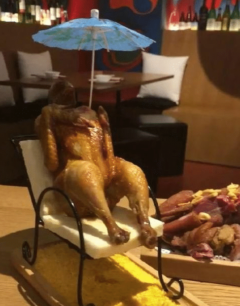 “我家邻居盖了栋豪宅，弄的我家变成了他的厨房…”