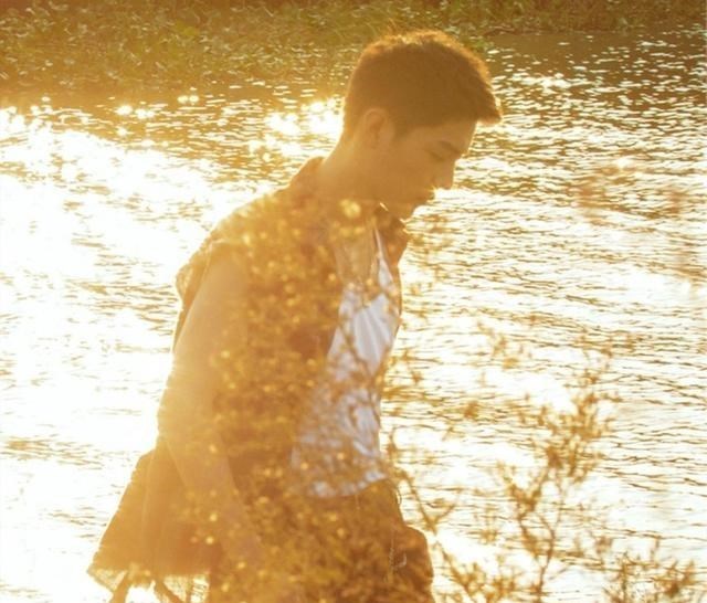 董璇|肖战成功拿下大品牌代言，让蒙牛变“铁牛”？抵制方彻底输了！