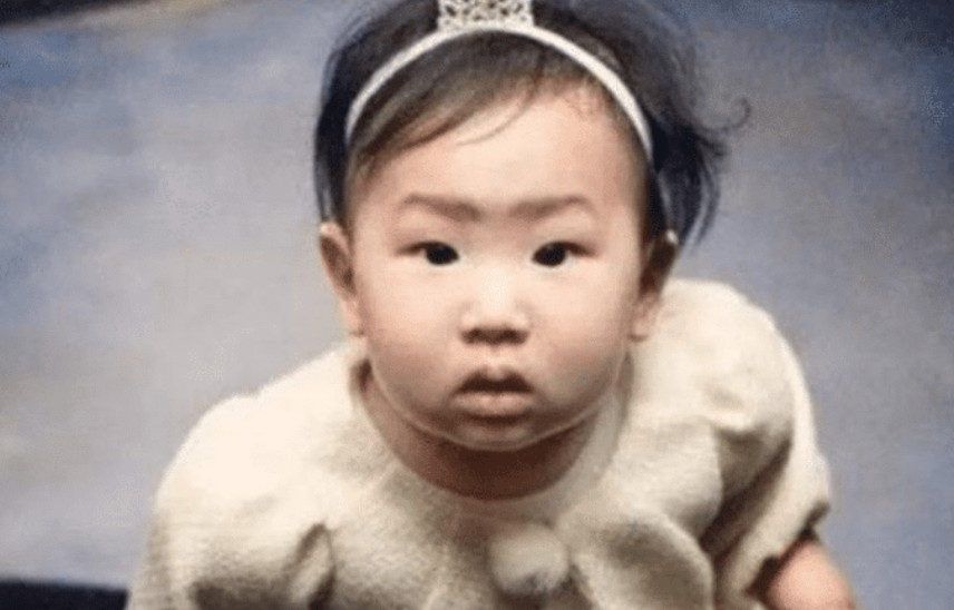 金喜善|金喜善因女儿丑被质疑整容，粉丝称孩子小没长开，9年后打脸简直太惨！