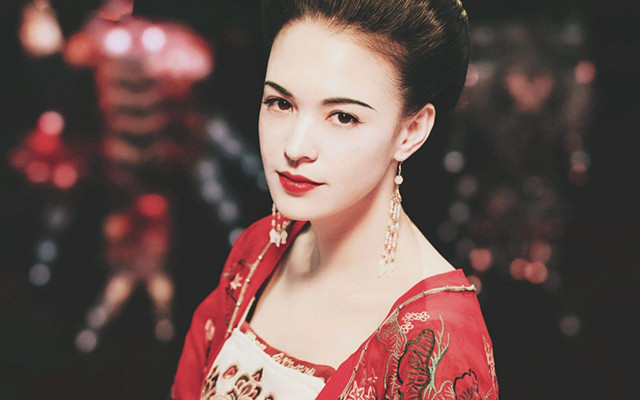 杨贵妃|扮《妖猫传》中杨贵妃获奖，被喷“太丑”，再次古装上镜又被喷？