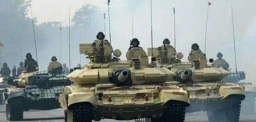 印度▲印增兵三个师抵达边境，释放重磅信号！