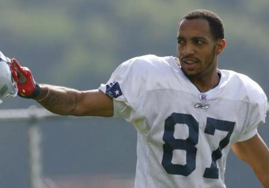 「美国」两大噩耗从美国传来，体坛巨星遭枪击身亡，群众与拜登一同对特朗普出手！