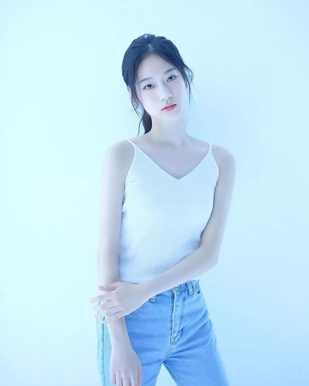 金泰希|不断收到大型经纪公司邀请的女高中生，高颜值就像金泰熙允儿秀晶