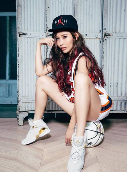 简恺乐：老板罗志祥看到这些照片会心动吗？网友：看了有心动的感觉！