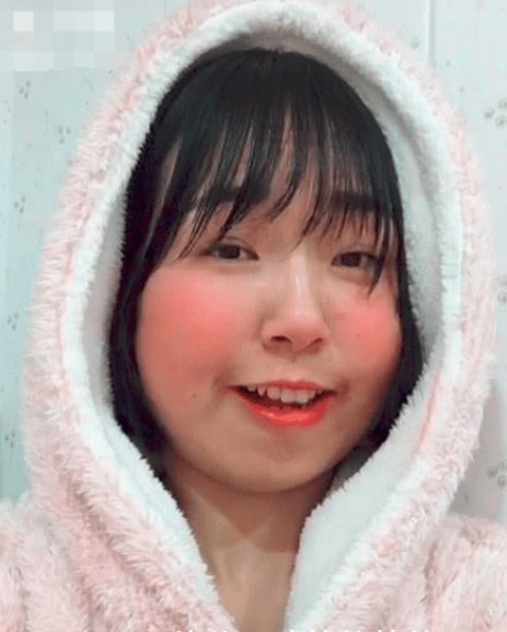 抖音大脸妹妹走红去掉特效后亮了网友猴子派来逗我的