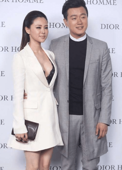 佟大为|堪称最强“师生恋”，老师八年生3孩子，如今41岁依旧魅力十足