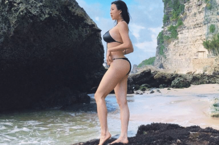 蒋聘婷|130斤蒋聘婷到底是何方妖孽？生活照尽显成熟魅力，堪称宅男梦想！