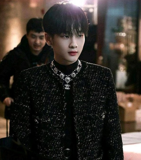 周震南用48元儿童手表，来换陈学冬的名表！好兄弟互相吐槽太有趣