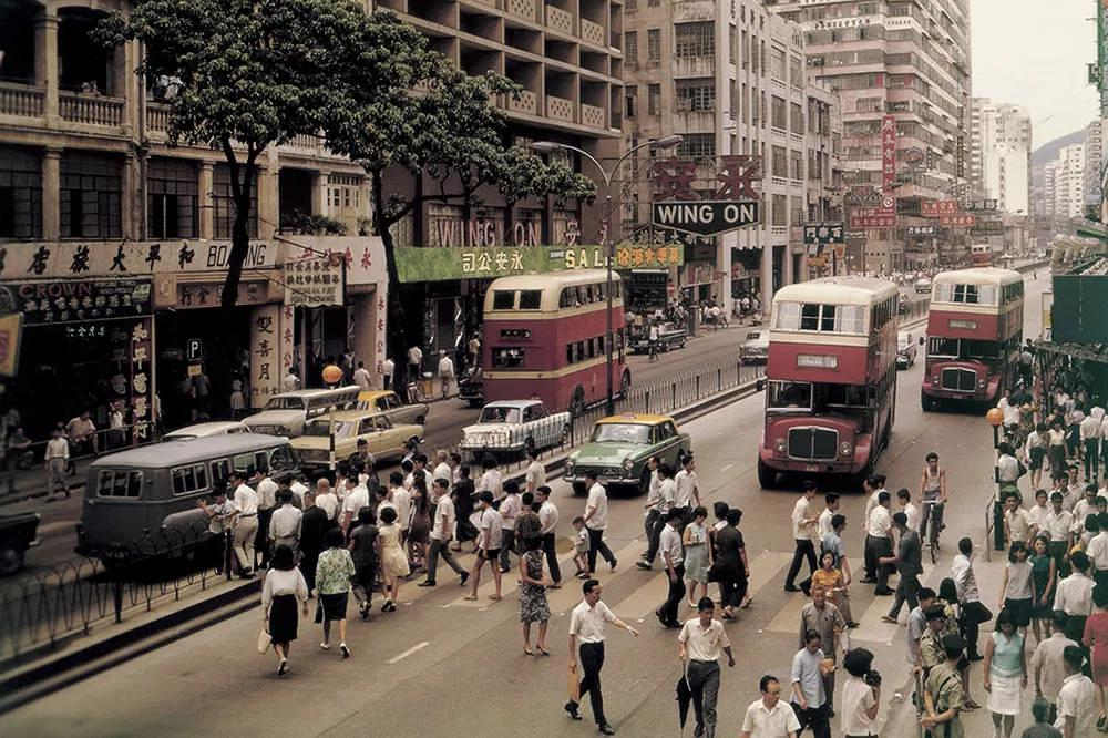 明明很棒|教父“鬼添”李育添，香港真正的地下皇帝，读MBA助梅艳芳砍陈惠敏