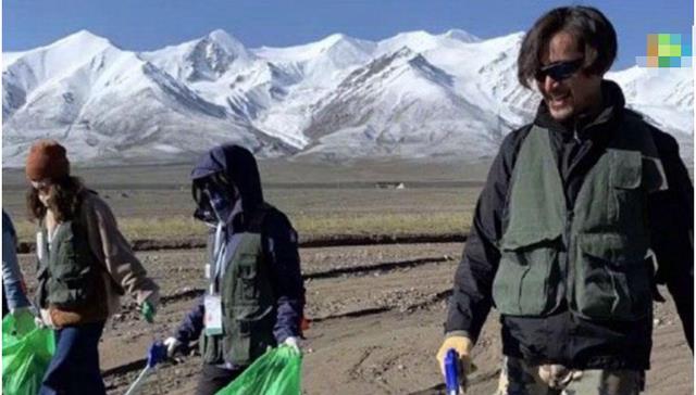 张小斐|胡歌消失整整2月后，终于官宣一件“喜事”？女友粉含泪祝福