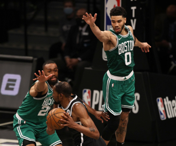 篮网队|82+27+10！篮网三巨头太残暴，杜兰特当爹又当妈，哈登养生篮网也能赢