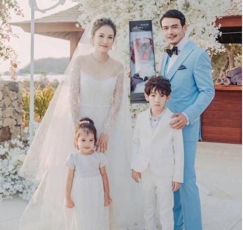 型男|38岁型男杨烁，“隐藏”了9年的老婆，原来是我们熟悉的童年女神