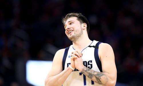 奥沙利文|第一成烫手山芋，杜兰特当选全明星票王，迎接他的确是兄弟决裂！