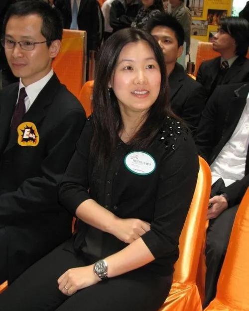 陈慧珊|陈慧珊：与相爱9年的老公离婚，转身爱上伏明霞丈夫，结局如何？