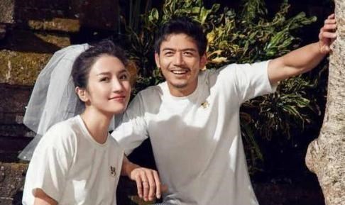 型男|38岁型男杨烁，“隐藏”了9年的老婆，原来是我们熟悉的童年女神