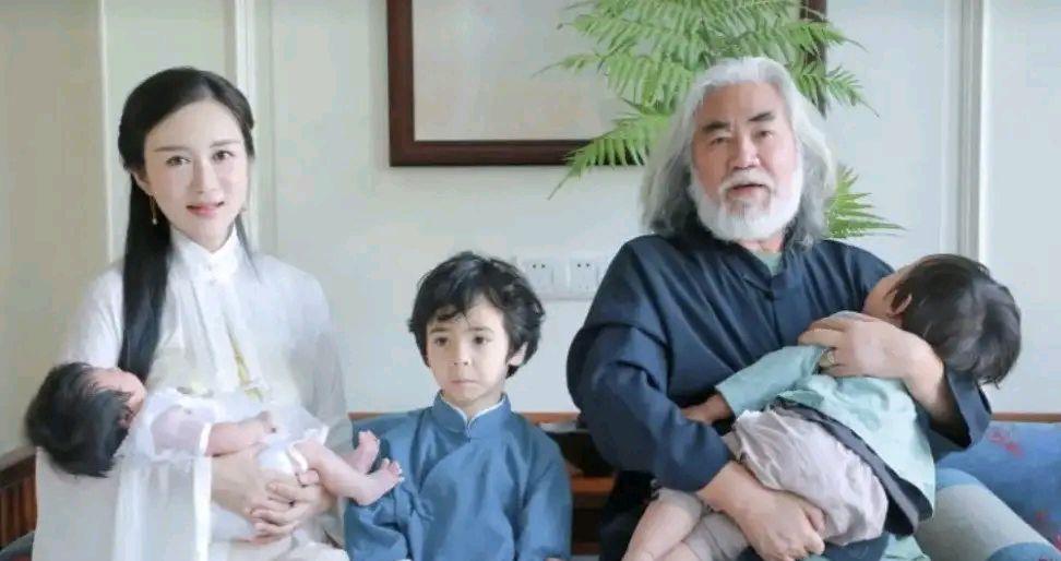 明明很棒|70岁的张导和小31岁的娇妻频秀恩爱，儿子马丁与这气氛格格不入啊